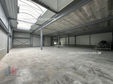 Bedrijfsgebouw te koop in Beveren-Leie
