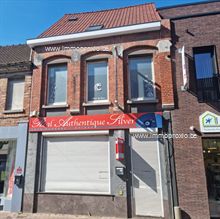 Gemengd Gebouw te koop in Komen